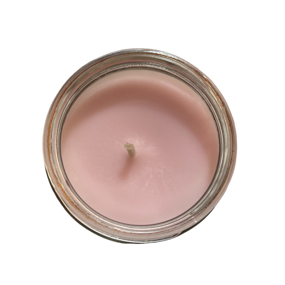 BBW Strawberry Pound Cake Scented Candle - Picture 2 of 3